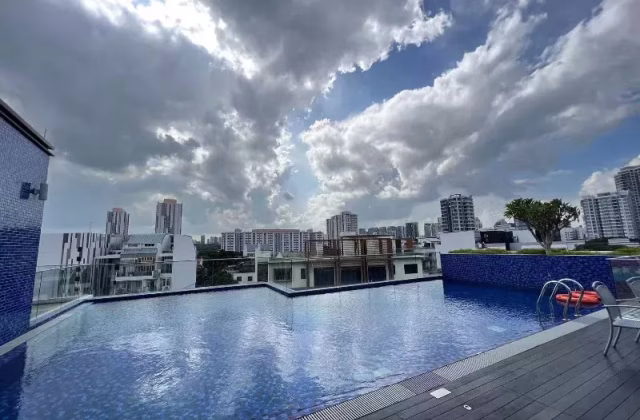 单间出租 • 博物馆 •  8 Farrer Suites • S$2200 • 住宅公寓 • 主人房