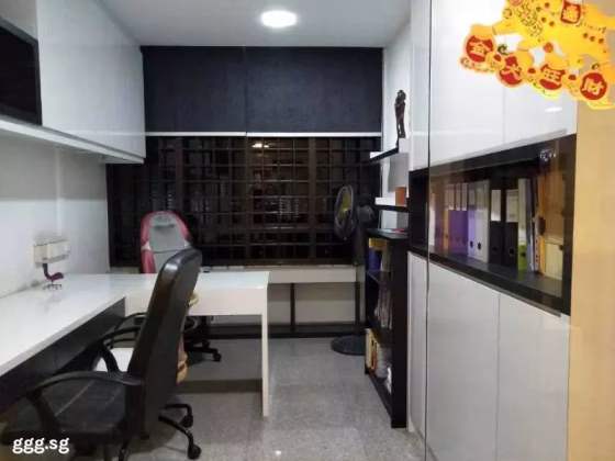 整套出租 • 红山 • 536 Jelapang Road • S$4200 • 5房(4臥室) • 1292ft² / 120m² 照片