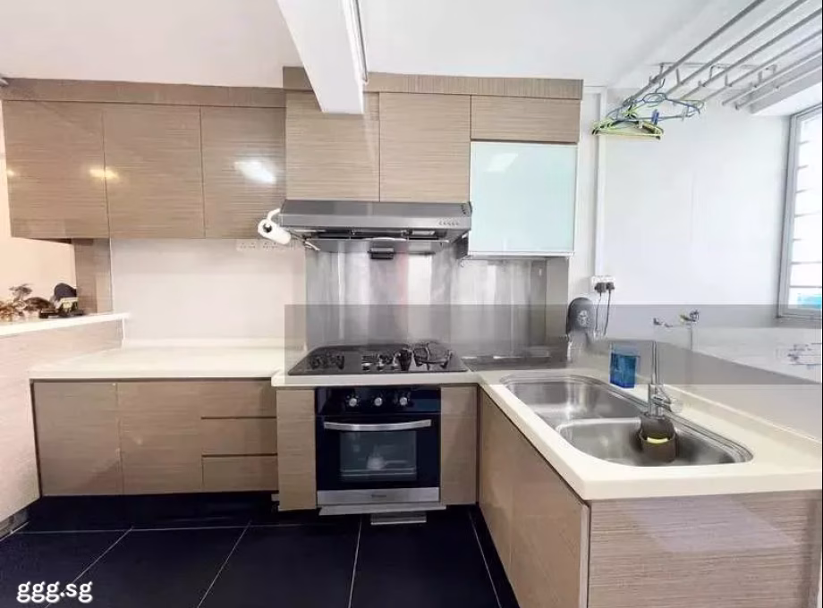 整套出租 • 马林百列 • 194 Kim Keat Avenue • S$2700 • 3房(2臥室) • 710ft² / 65m² 照片