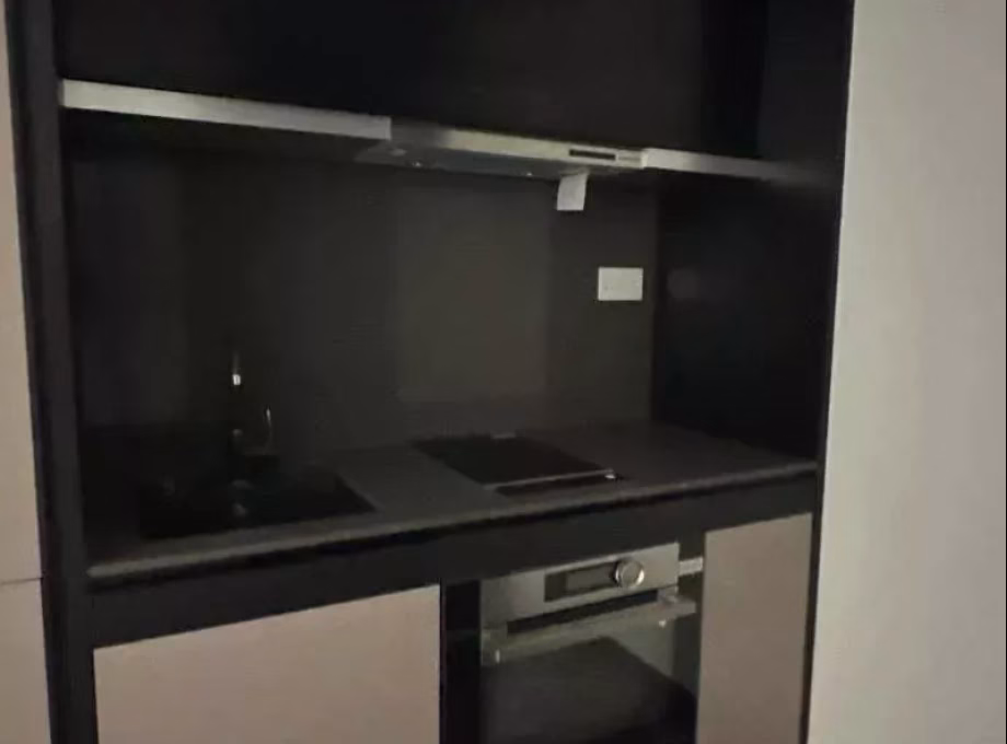 整套出租 • 勿洛 •  Rv Altitude • S$6000 • 共管公寓 •  照片