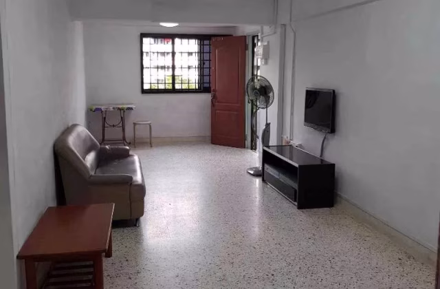 整套出租 • 乌节 • 631 Ang Mo Kio Avenue 4 • S$3600 • 3房(2臥室) • 721ft² / 66m²