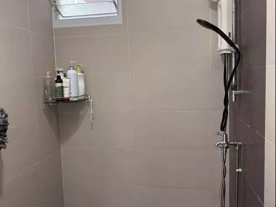 单间出租 • 新加坡河 • 578 Hougang Avenue 4 • S$1000 • 执行组屋 • 普通房 照片