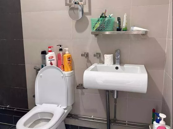 单间出租 • 新加坡河 • 578 Hougang Avenue 4 • S$1000 • 执行组屋 • 普通房 照片