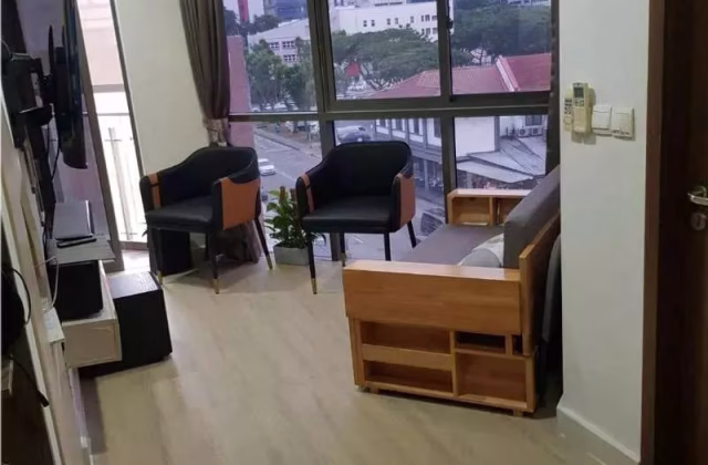 整套出租 • 欧南 •  Smart Suites • S$3000 • 住宅公寓 • 565ft² / 52m²