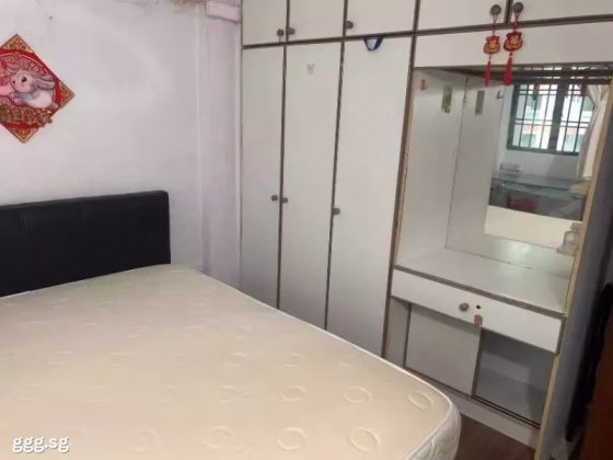 单间出租 • 中央集水区 • 229 Serangoon Avenue 4 • S$1500 • 4房(3臥室) • 主人房 照片