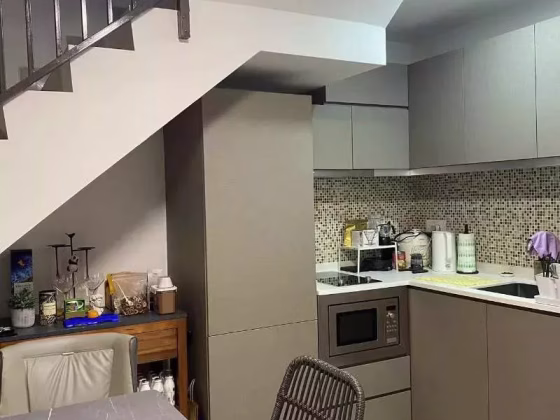 单间出租 • 欧南 •  Guillemard Suites • S$2200 • 住宅公寓 • 主人房 照片