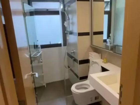 单间出租 • 马林百列 •  Nin Residence • S$1500 • 住宅公寓 • 普通房 照片