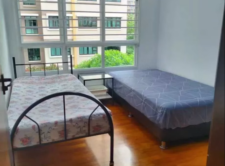 单间出租 • 碧山 • 286B Compassvale Crescent • S$500 • 4房(3臥室) • 床位出租 照片