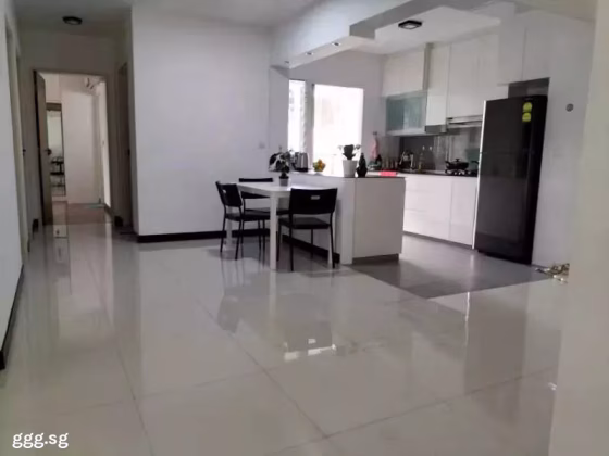 单间出租 • 碧山 • 286B Compassvale Crescent • S$500 • 4房(3臥室) • 床位出租 照片