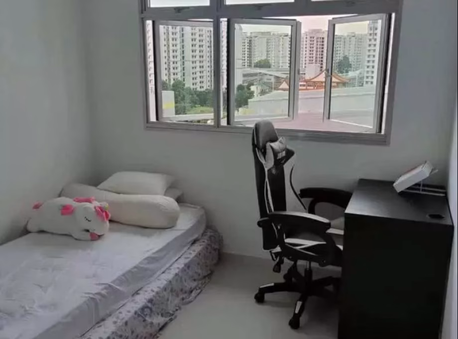 单间出租 • 碧山 • 331C Anchorvale Street • S$1300 • 3房(2臥室) • 普通房 照片