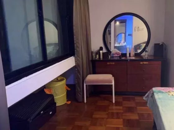 单间出租 • 登加 •  Cairnhill Plaza • S$3000 • 住宅公寓 • 主人房 照片
