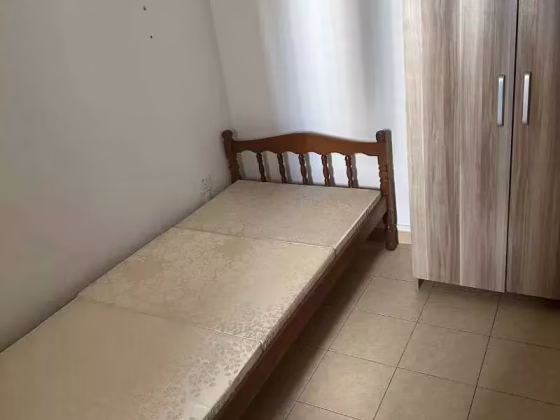 单间出租 • 武吉知马 •  Laguna Park • S$800 • 住宅公寓 • 佣人房 照片