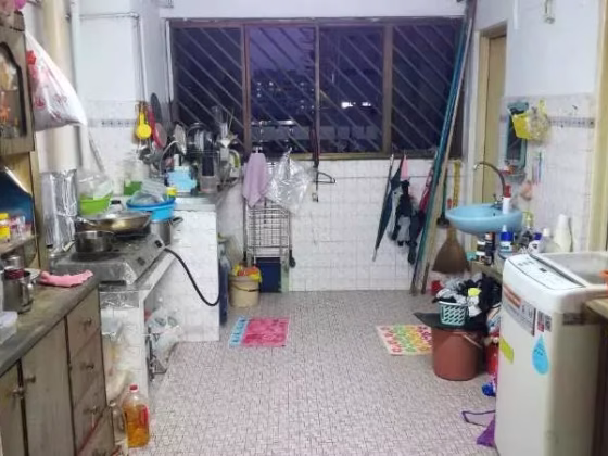 房屋出售 • 林厝港 • 186 Boon Lay Avenue • S$300000 • 3房(2臥室) • 635ft² / 58m² 照片