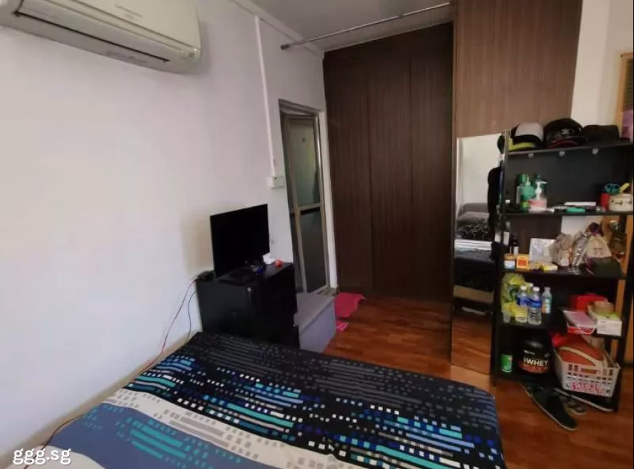 单间出租 • 碧山 • 262C Compassvale Street • S$950 • 3房(2臥室) • 普通房 照片