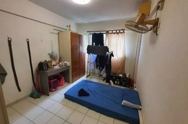 单间出租 • 红山 • 435 Bukit Panjang Ring Road • S$750 • 4房(3臥室) • 普通房