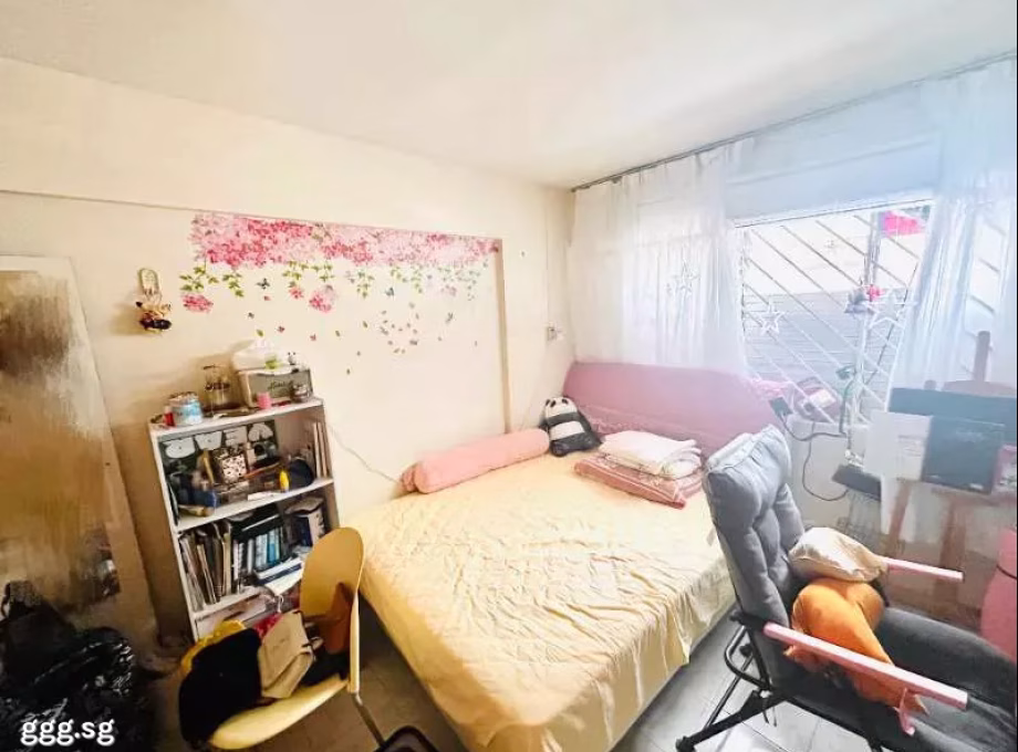 单间出租 • 市中心 • 403 Sin Ming Avenue • S$1400 • 4房(3臥室) • 普通房 照片