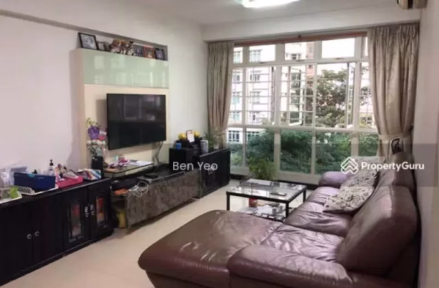 单间出租 • 碧山 • 265D Compassvale Bow • S$1500 • 4房(3臥室) • 主人房