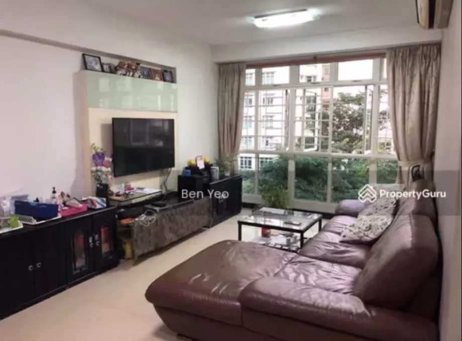 单间出租 • 碧山 • 265D Compassvale Bow • S$1500 • 4房(3臥室) • 主人房 照片