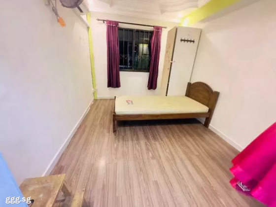 单间出租 • 三巴旺 • 583 Woodlands Drive 16 • S$950 • 5房(4臥室) • 普通房 照片