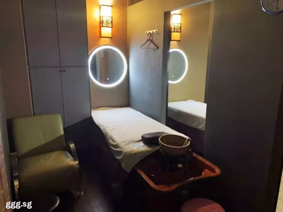 整套出租 • 金文泰 • 162 Bukit Merah Central • S$6500 • 店屋 •  照片