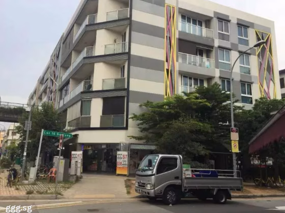 整套出租 • 欧南 •  Le Regal • S$2500 • 住宅公寓 • 365ft² / 33m² 照片