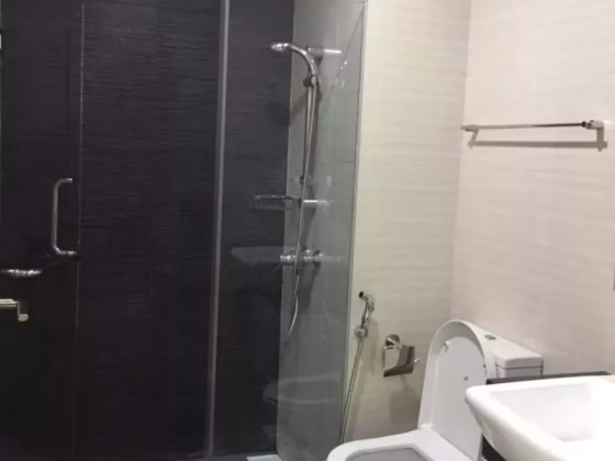 整套出租 • 欧南 •  Le Regal • S$2500 • 住宅公寓 • 365ft² / 33m² 照片