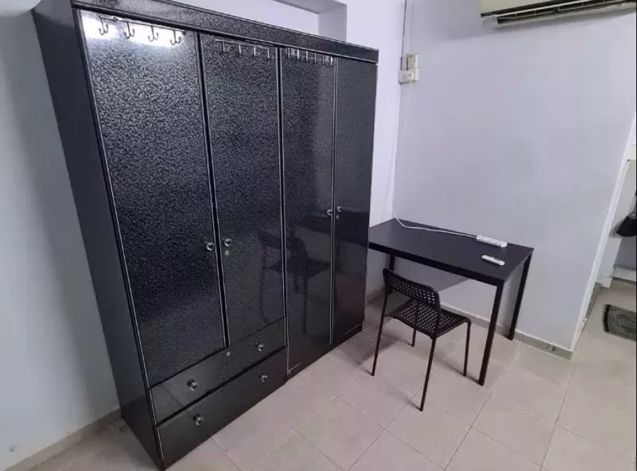 单间出租 • 宏茂桥 • 213 Pasir Ris Street 21 • S$1300 • 4房(3臥室) • 主人房 照片