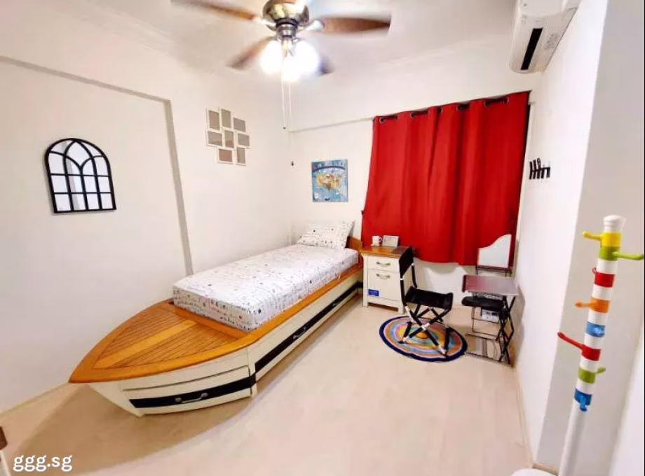 单间出租 • 金文泰 • 17 Telok Blangah Crescent • S$1250 • 3房(2臥室) • 普通房 照片
