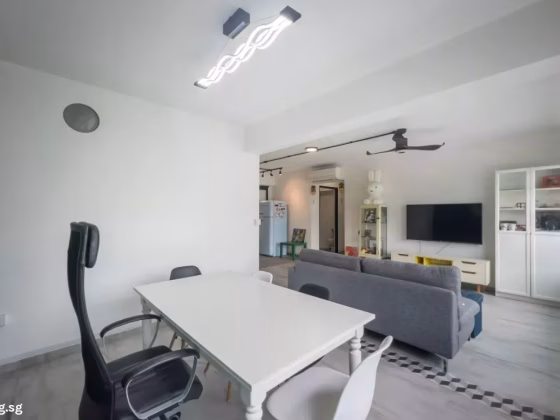 整套出租 • 新加坡河 • 932B Hougang Avenue 9 • S$2800 • 3房(2臥室) • 990ft² / 91m² 照片