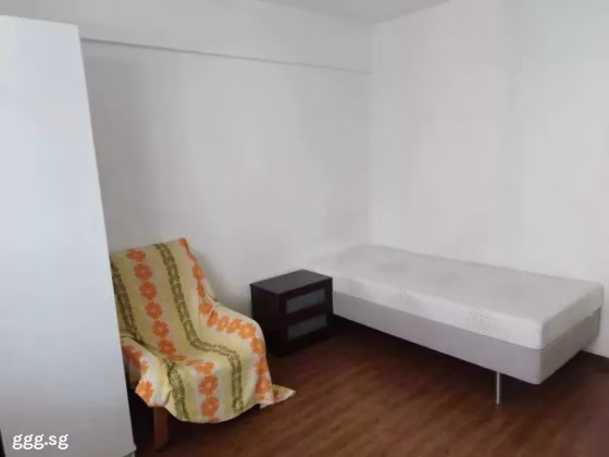 单间出租 • 林厝港 • 469 Jurong West Street 41 • S$1000 • 执行组屋 • 普通房 照片
