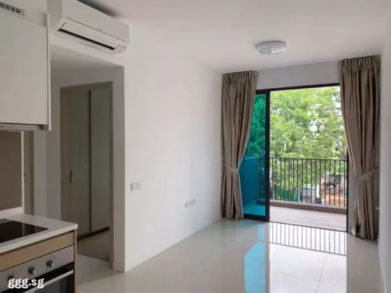 整套出租 • 西部集水区 •  Treasure At Tampines • S$3500 • 住宅公寓 • 581ft² / 53m² 照片