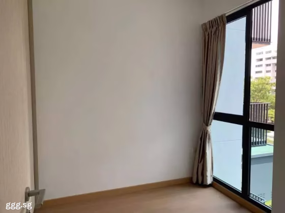 整套出租 • 西部集水区 •  Treasure At Tampines • S$3500 • 住宅公寓 • 581ft² / 53m² 照片