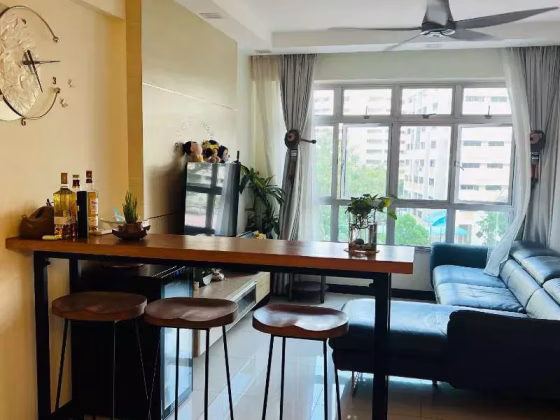 单间出租 • 红山 • 442D Fajar Road • S$1000 • 3房(2臥室) • 佣人房 照片