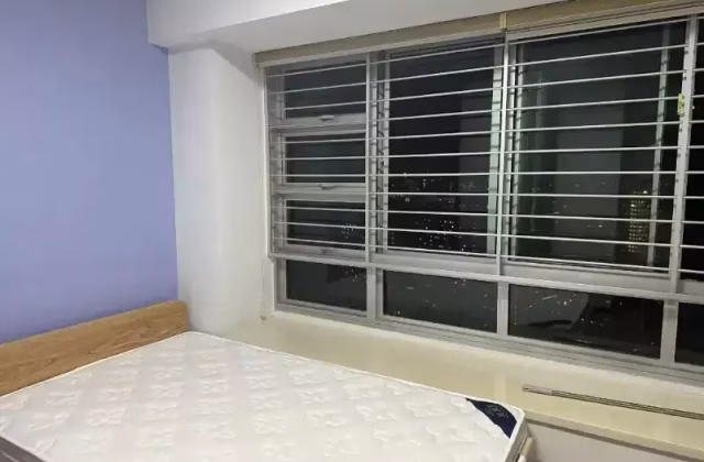 单间出租 • 武吉班让 • 416 Clementi Avenue 1 • S$1300 • 4房(3臥室) • 普通房