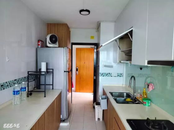 整套出租 • 梧槽 • 318A Yishun Avenue 9 • S$3900 • 4房(3臥室) • 990ft² / 91m² 照片