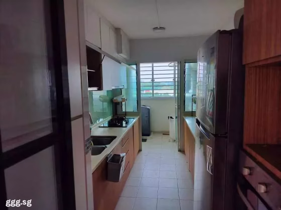 整套出租 • 梧槽 • 318A Yishun Avenue 9 • S$3900 • 4房(3臥室) • 990ft² / 91m² 照片