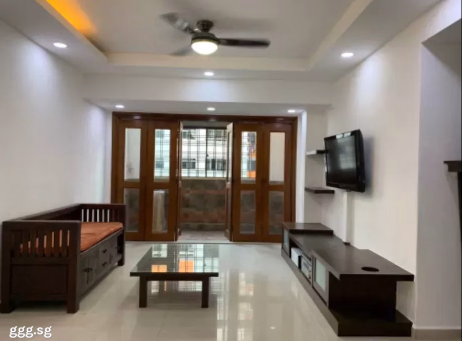 整套出租 • 芽笼 • 604 Choa Chu Kang Street 62 • S$4500 • 执行组屋 • 1636ft² / 151m² 照片