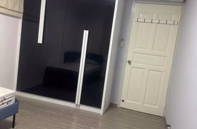 单间出租 • 武吉巴督 • 368 Bukit Batok Street 31 • S$1200 • 4房(3臥室) • 普通房