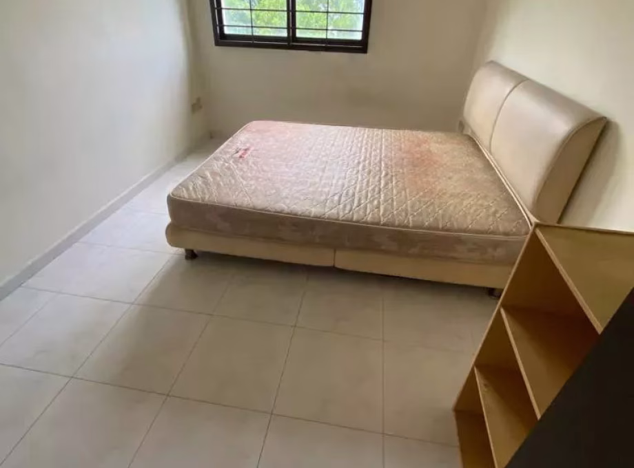 单间出租 • 后港 • 484 Admiralty Link • S$500 • 4房(3臥室) • 普通房 照片