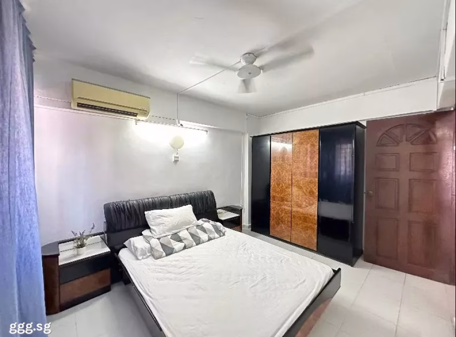 房屋出售 • 巴耶利峇 • 218 Jurong East Street 21 • S$508000 • 3房(2臥室) • 979ft² / 90m² 照片