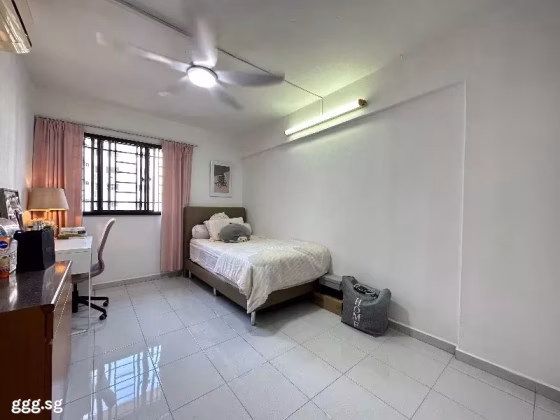 房屋出售 • 巴耶利峇 • 218 Jurong East Street 21 • S$508000 • 3房(2臥室) • 979ft² / 90m² 照片