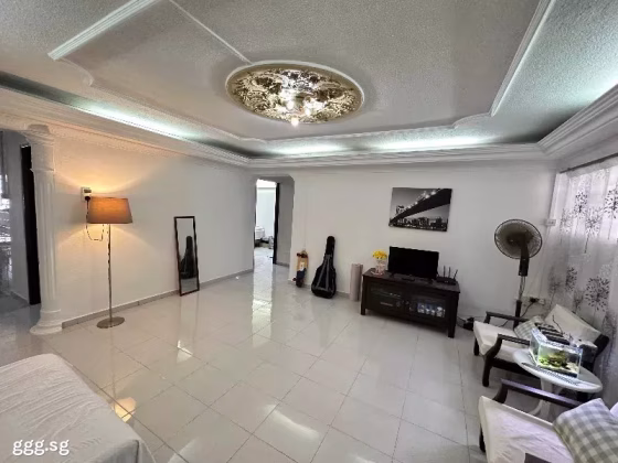 房屋出售 • 巴耶利峇 • 218 Jurong East Street 21 • S$508000 • 3房(2臥室) • 979ft² / 90m² 照片