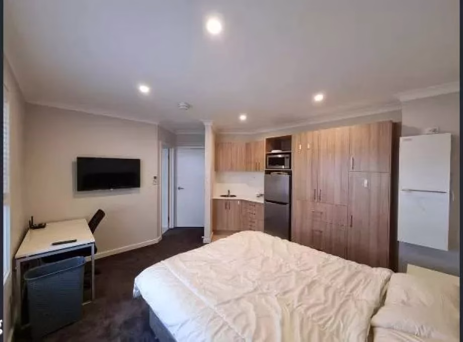 单间出租 • 巴耶利峇 • 101 Jurong East Street 13 • S$800 • 3房(2臥室) • 佣人房 照片