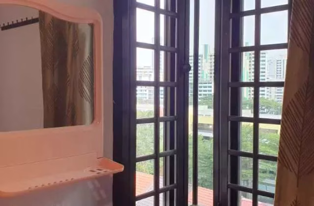 单间出租 • 金文泰 •  Tiong Bahru Estate • S$650 • 2房(1臥室) • 普通房