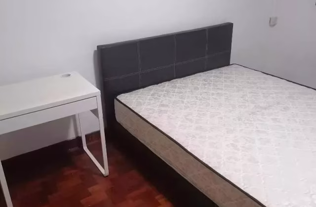 单间出租 • 新邦 • 76 Marine Drive • S$1500 • 4房(3臥室) • 主人房