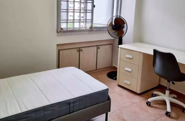 单间出租 • 三巴旺 • 729 Woodlands Circle • S$700 • 3房(2臥室) • 普通房