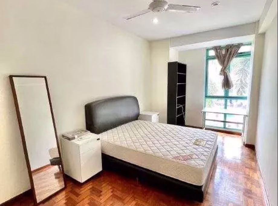单间出租 • 宏茂桥 •  Ballota Park Condo • S$1380 • 住宅公寓 • 普通房 照片
