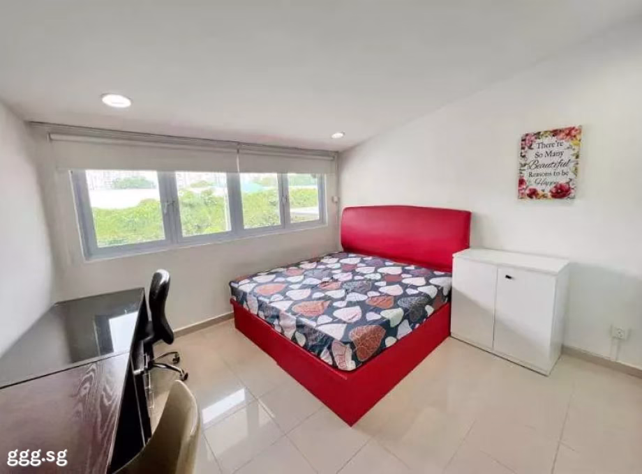 单间出租 • 新加坡河 •  Charlton Park • S$1380 • 聚落式排屋 • 普通房 照片