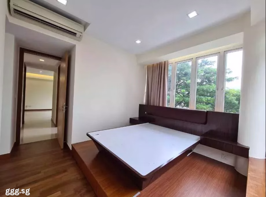单间出租 • 中央集水区 •  Bayou Residence • S$2000 • 住宅公寓 • 主人房 照片
