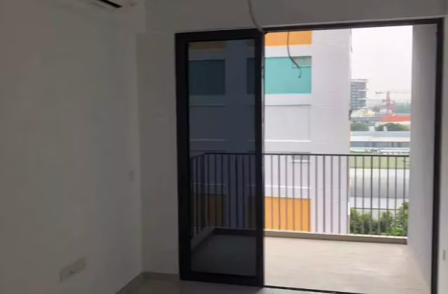 单间出租 • 新加坡河 •  The Florence Residences • S$2000 • 住宅公寓 • 普通房